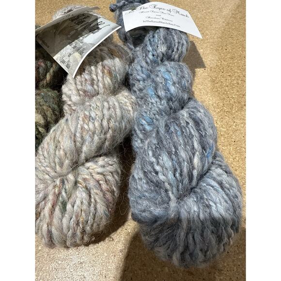 In The Eyes of March 100% Handspun Art Yarn Lot of 5 Skeins Wool Blend - Picture 4 of 9